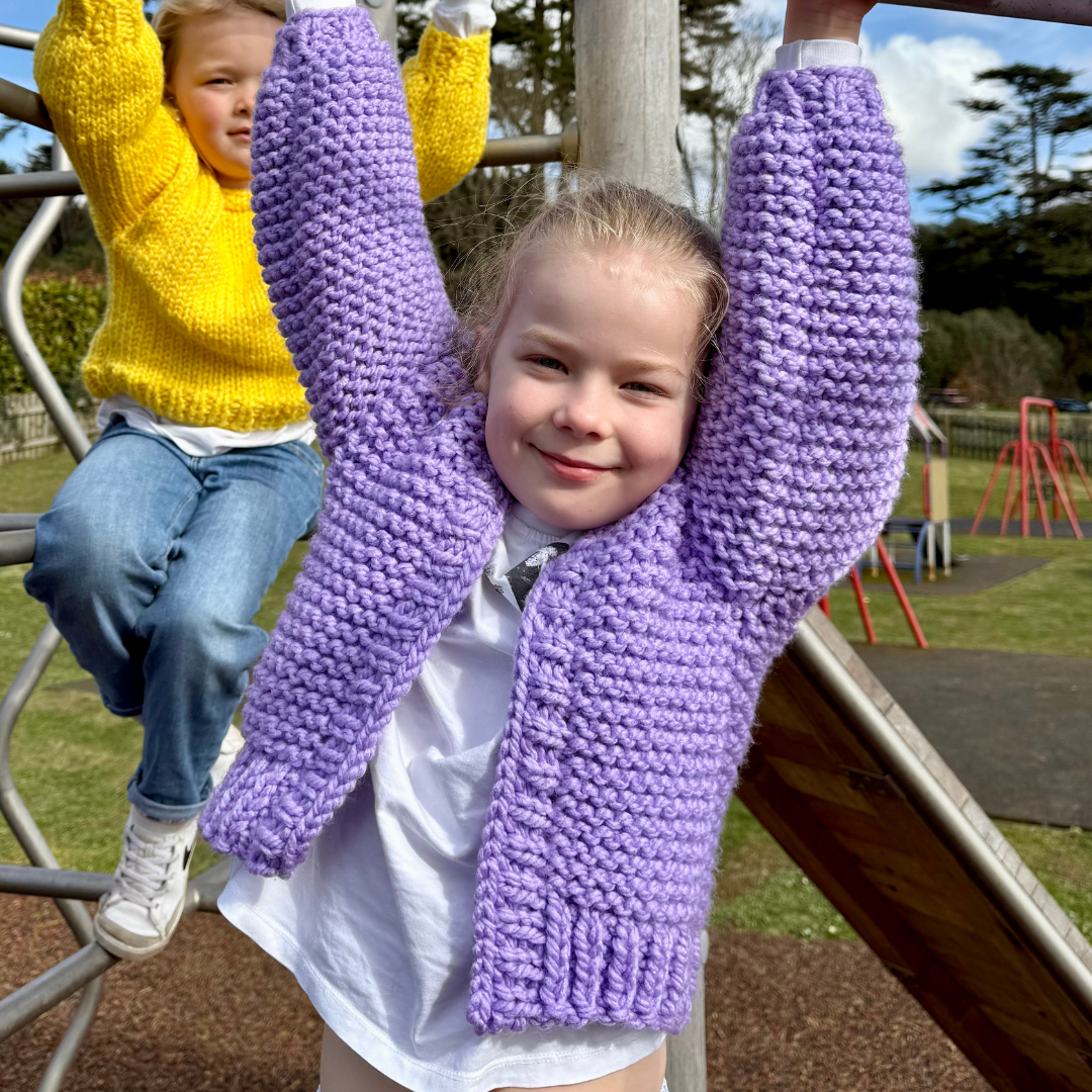 Mini chunky cardigan knitting pattern | Childs cardi knit pattern | easy cardigan pattern | kids cardigan knitting pattern