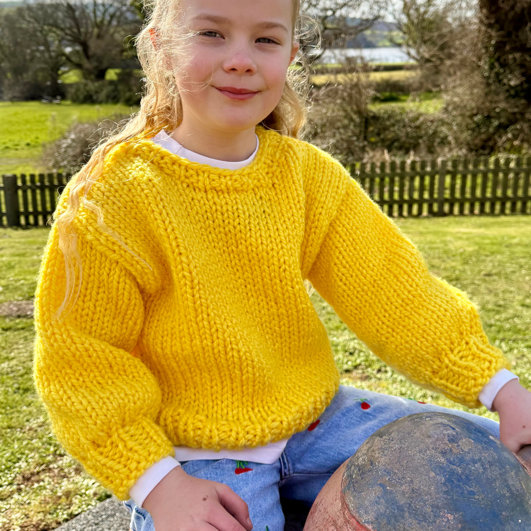 Mini chunky jumper knitting pattern | digital knitting pattern | easy Childs jumper pattern | kids sweater