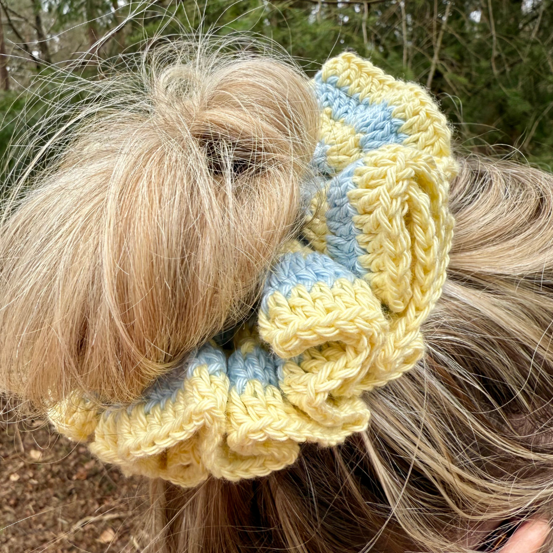 Ruffle scrunchie crochet pattern | beginner friendly crochet pattern | digital pattern