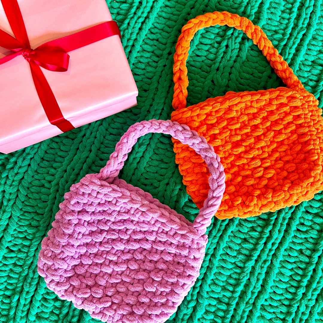 Y2K chenille bag knitting kit - beginner friendly