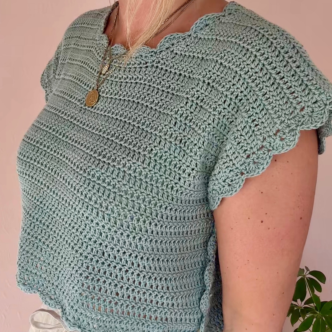 Summer crochet top | Cropped Crochet Tee | Hallie Tee | Beginner Crochet Kit