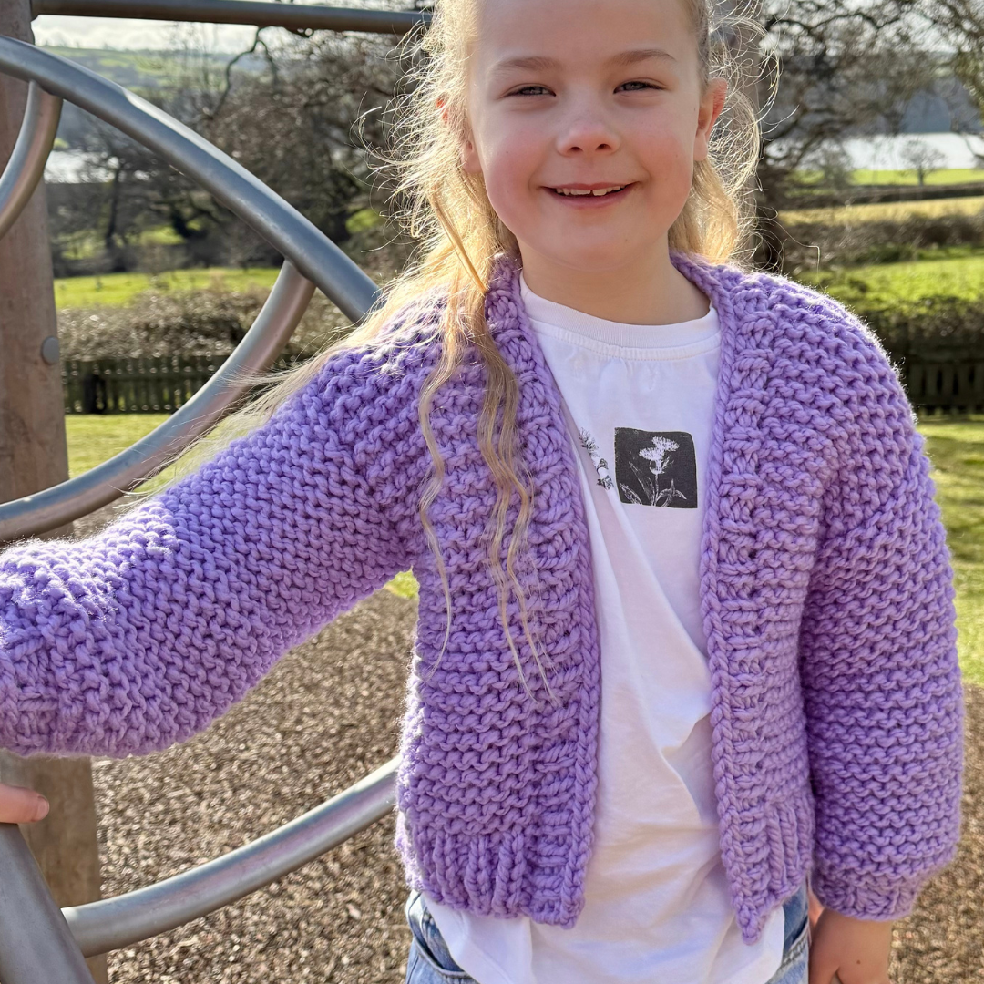 Mini chunky cardigan knitting pattern | Childs cardi knit pattern | easy cardigan pattern | kids cardigan knitting pattern