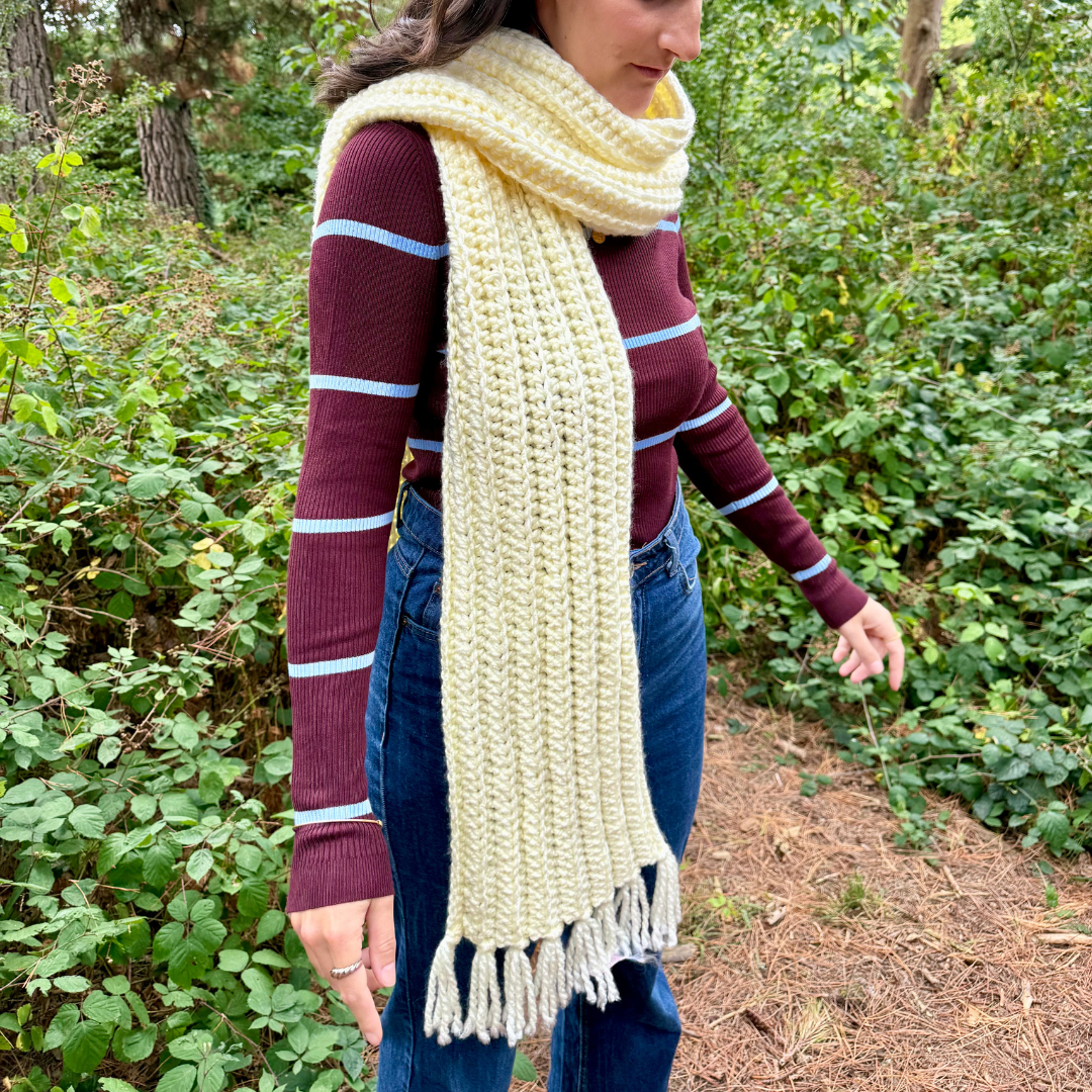 crochet tassel scarf | beginner friendly crochet | chunky crochet scarf with tassels