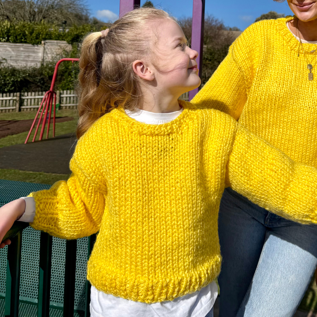 Mini chunky jumper knitting pattern | digital knitting pattern | easy Childs jumper pattern | kids sweater