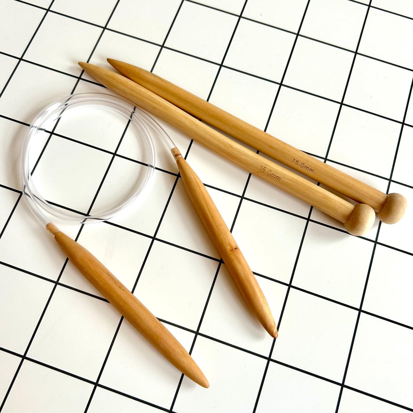 15mm knitting needle bundle | short 15mm straight needles | 15mm circular needles