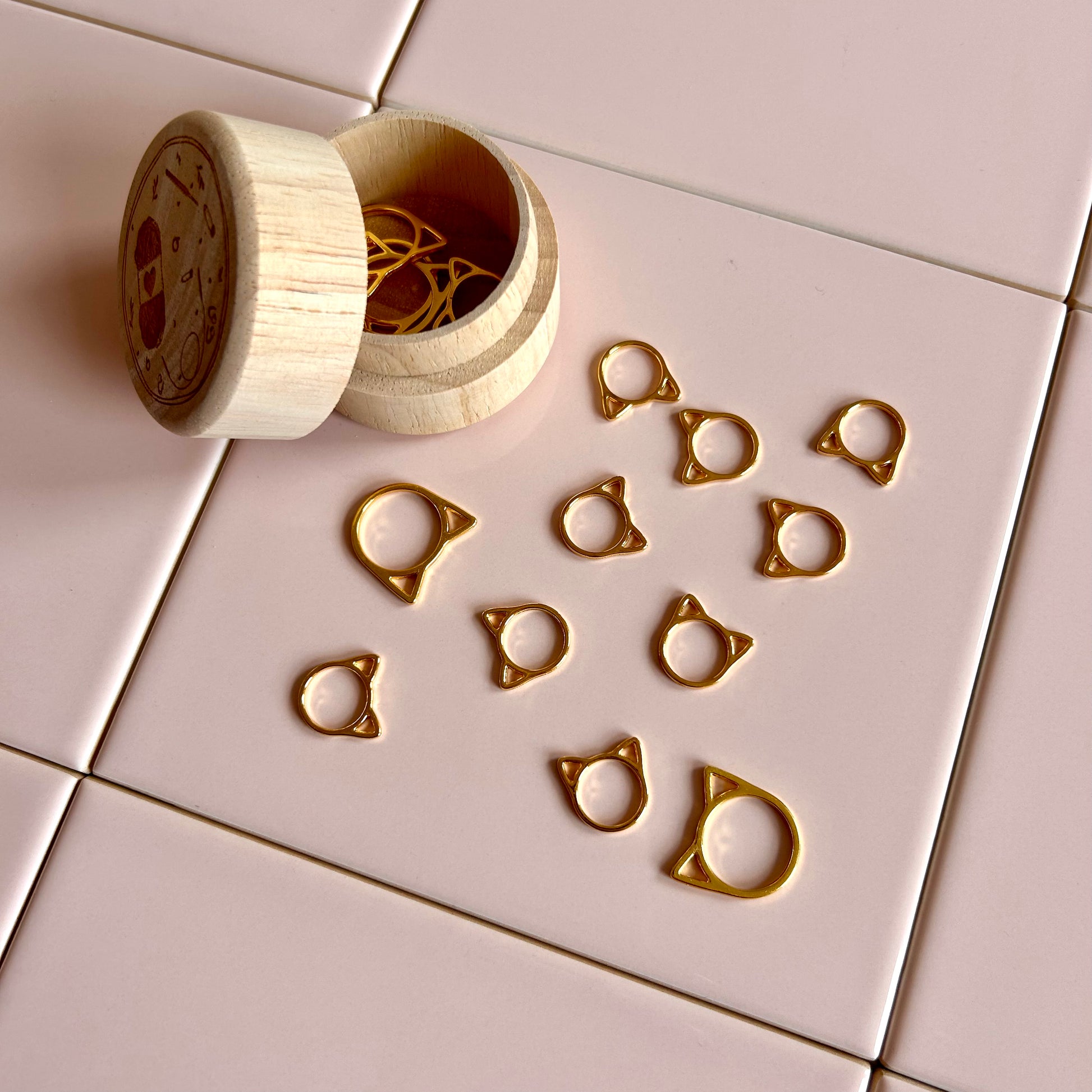 Gold metal cat shaped stitch markers with cute wooden storage box