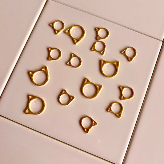 Gold metal cat shaped stitch markers - set of 10