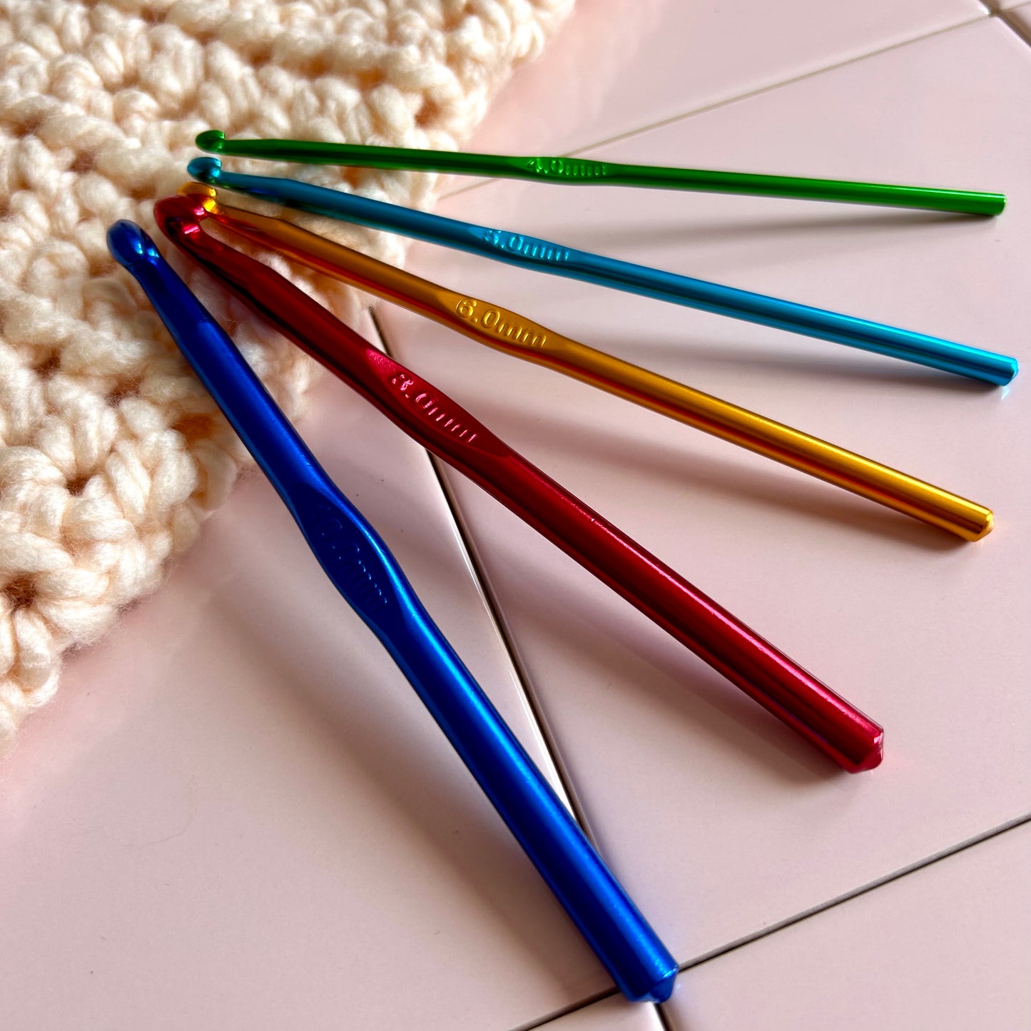 metal crochet hook | crochet tools | coloured metal crochet hook