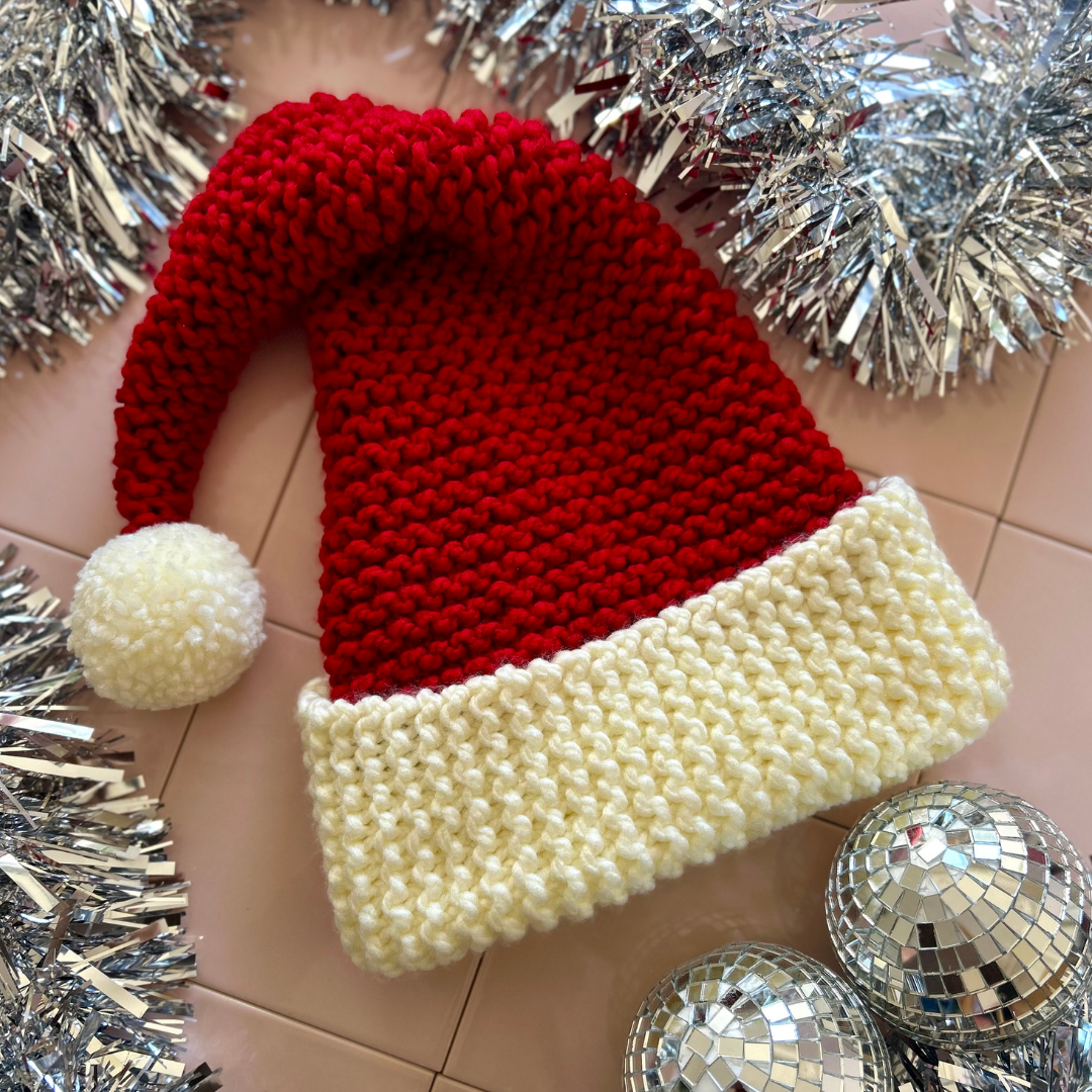 Chunky santa hat knitting pattern | easy Santa hat | giant data hat knitting pattern | digital download