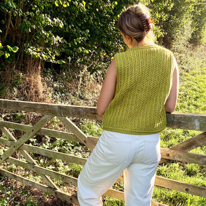 Sophie Button Tank Crochet Kit - Stylecraft Softie Edition | Chunky DIY crochet kit