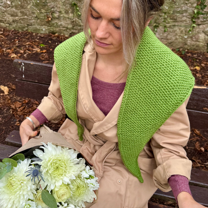 Scout scarf knitting pattern | triangle scarf knit pattern | digital knitting pattern