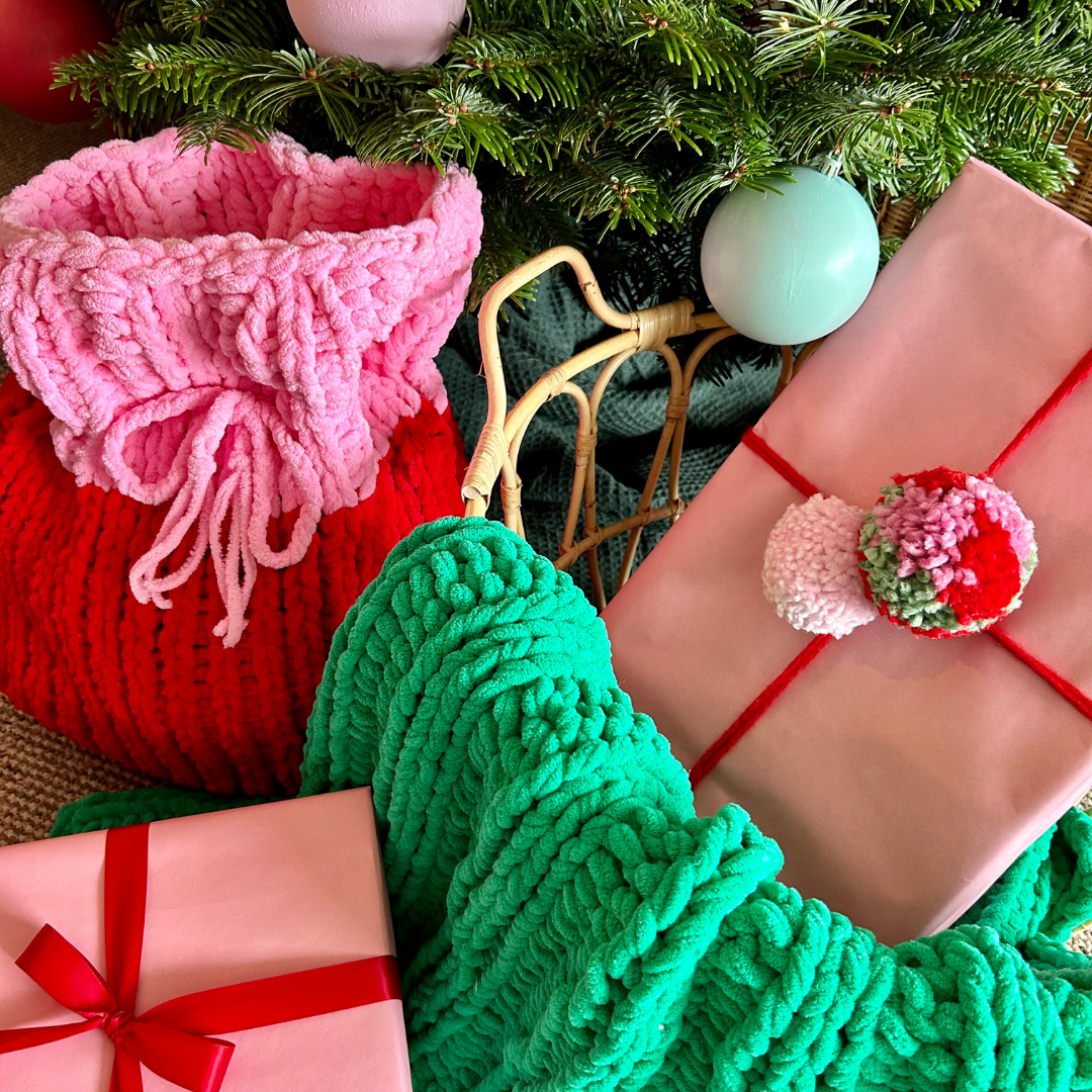 squishy santa sack knit kit