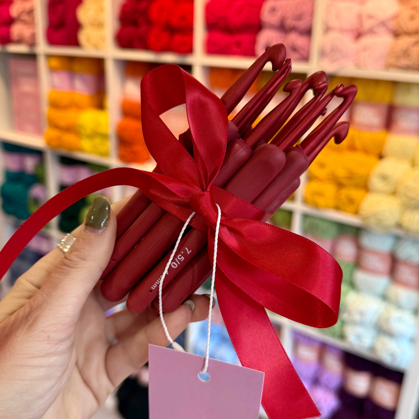 CROCHET HOOKS - Red Ergonomic Gift Set