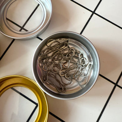 STITCH MARKER GIFT TIN - Locking Stitch markers