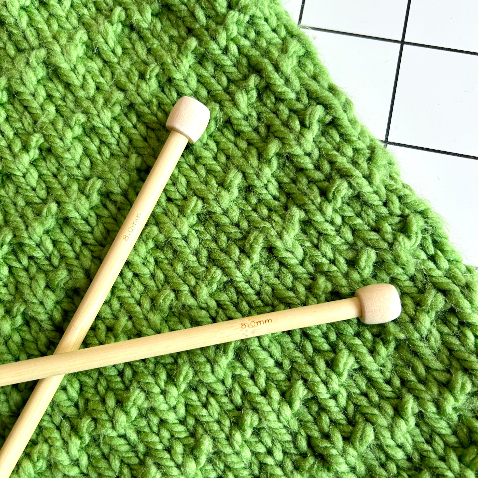 8mm knitting needles | straight knitting needles | short length | bamboo