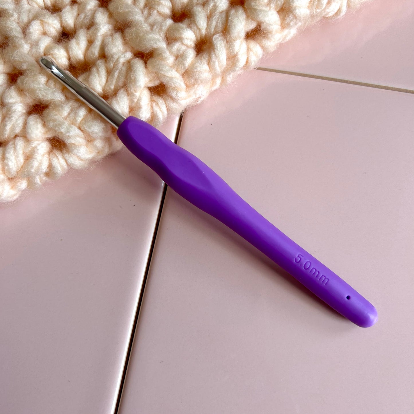 ergonomic crochet hooks | rubber handled crochet hooks | 5mm