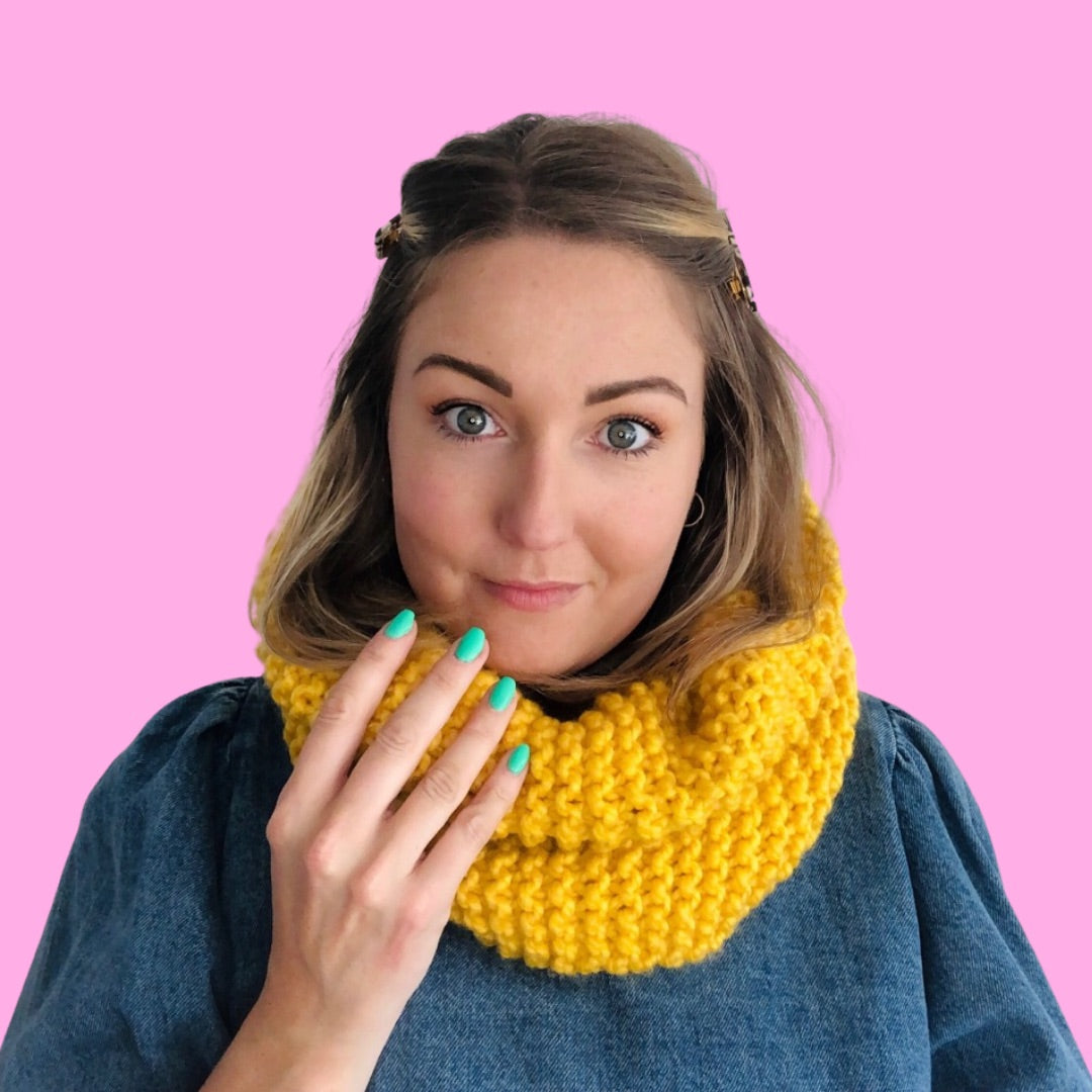 beginner friendly snood knit kit