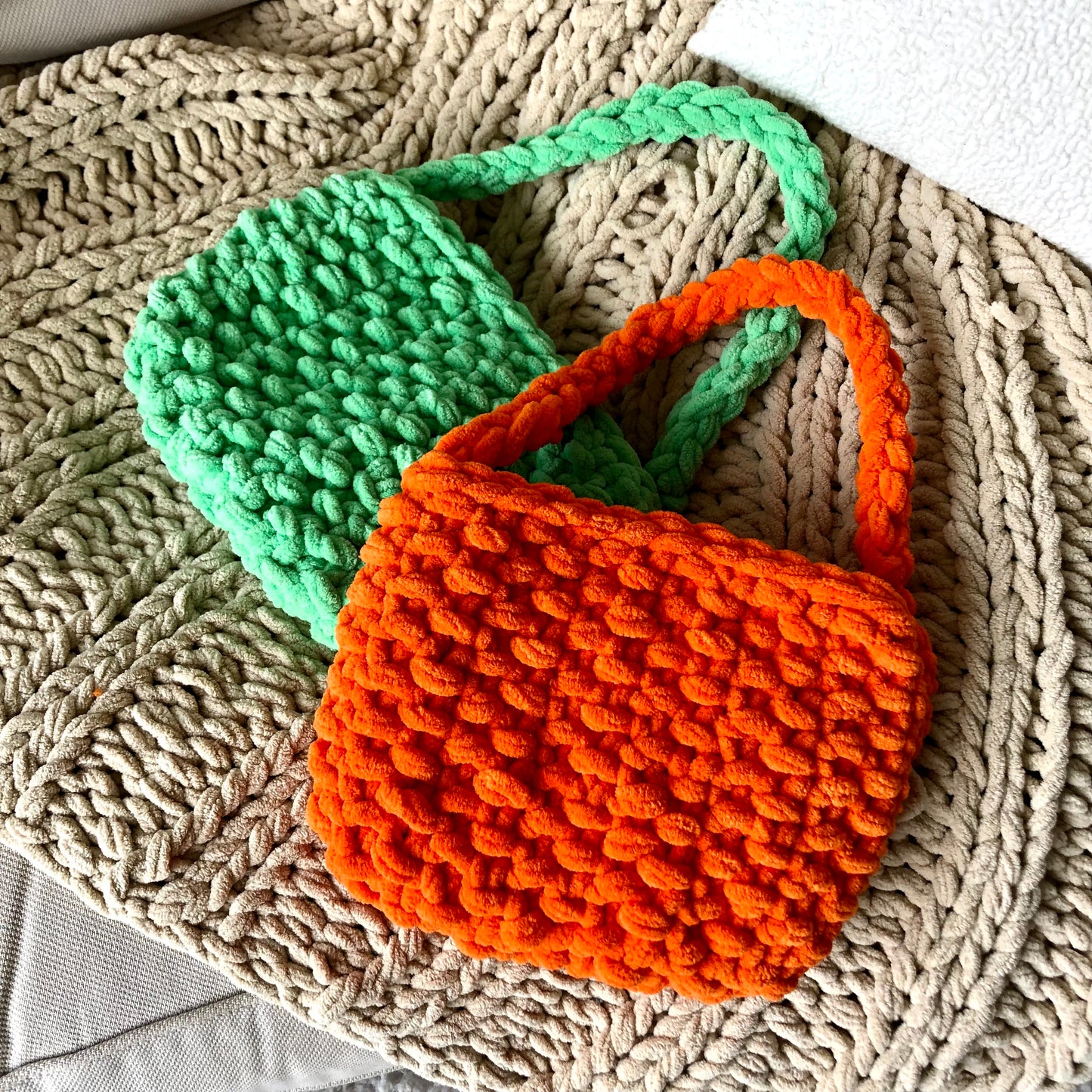 Bubble bag beginner knitting kit made from squishy chenille yarn